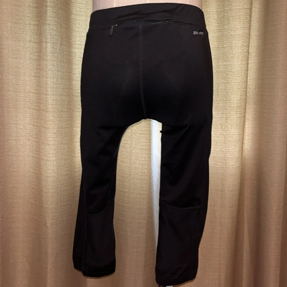 Nike Black Dri Fit Running Capri Stretch Waist Womens Small